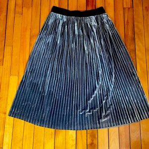 Crushed velvet gray pleated skirt L/XL